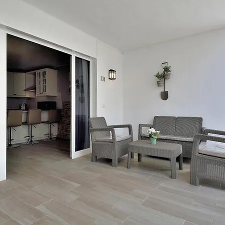 Chill Out In Puerto Del Carmen Апартаменти Пуерто-дель-Кармен